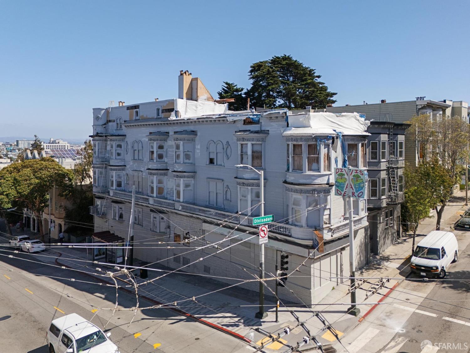 244 Divisadero Street