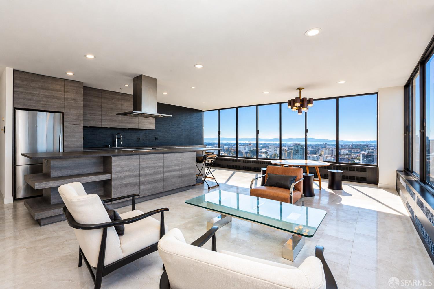 565 Bellevue Avenue # 2403