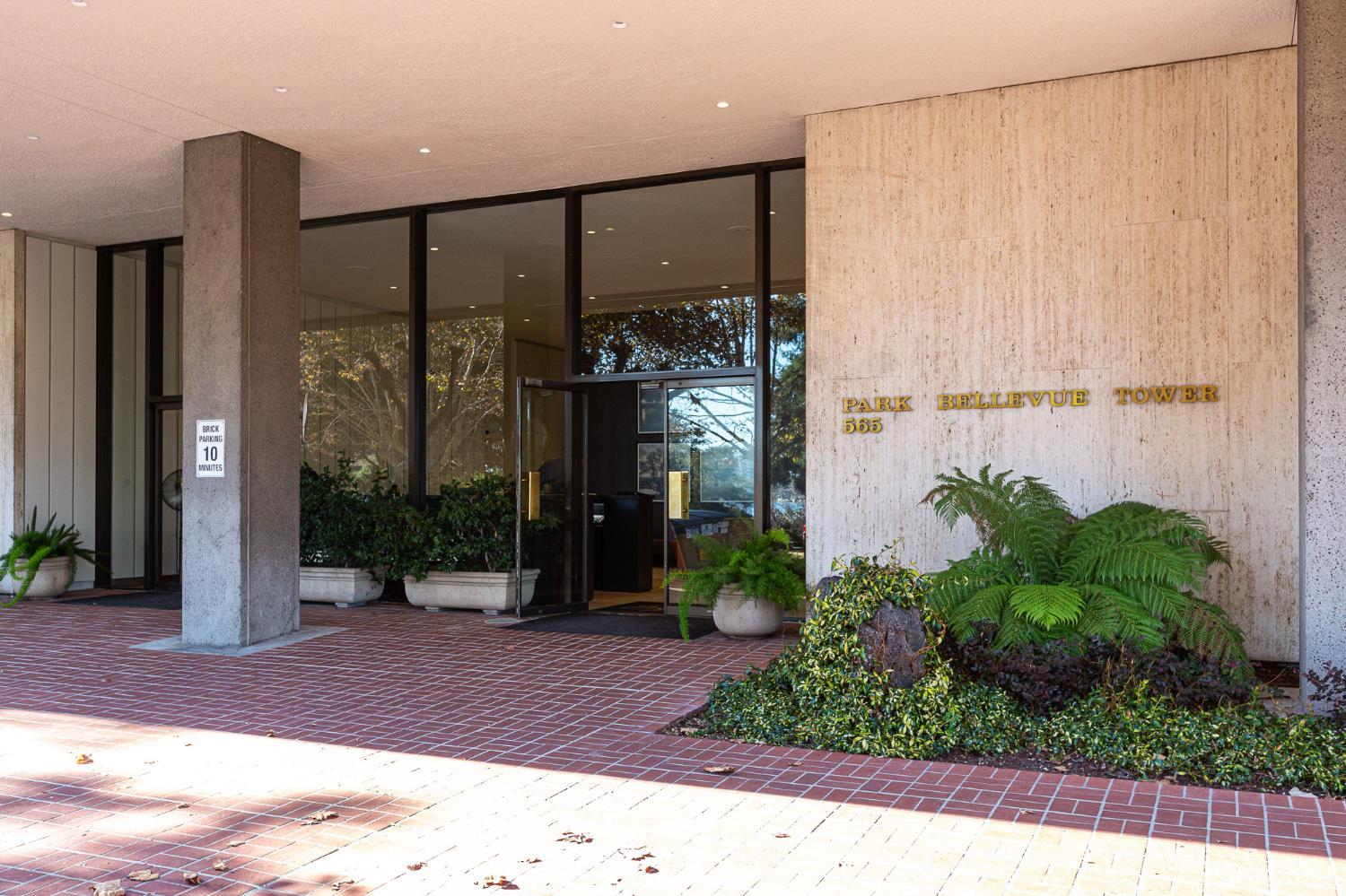 565 Bellevue Avenue # 2403