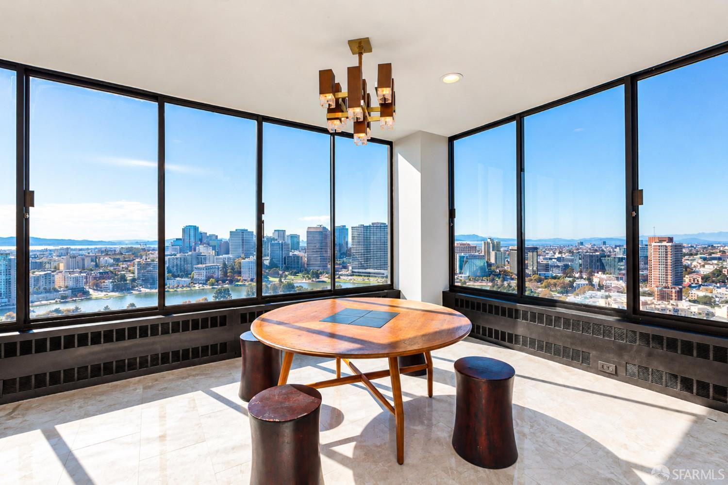 565 Bellevue Avenue # 2403