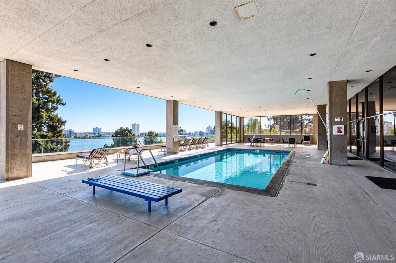 565 Bellevue Avenue # 2403