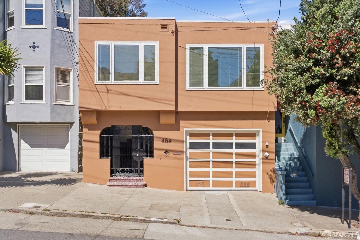 484 29th Street
