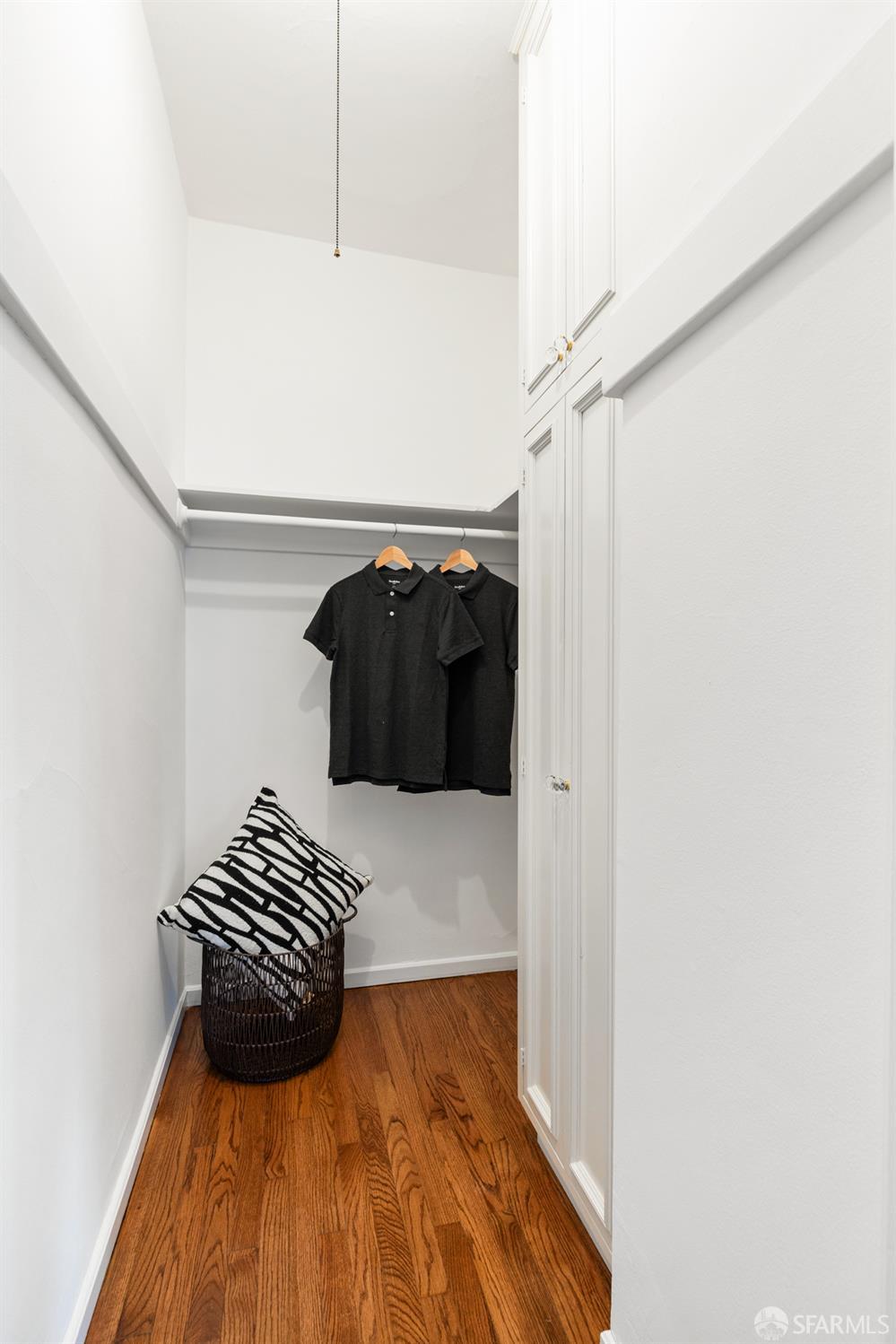 1101 Green Street # 204