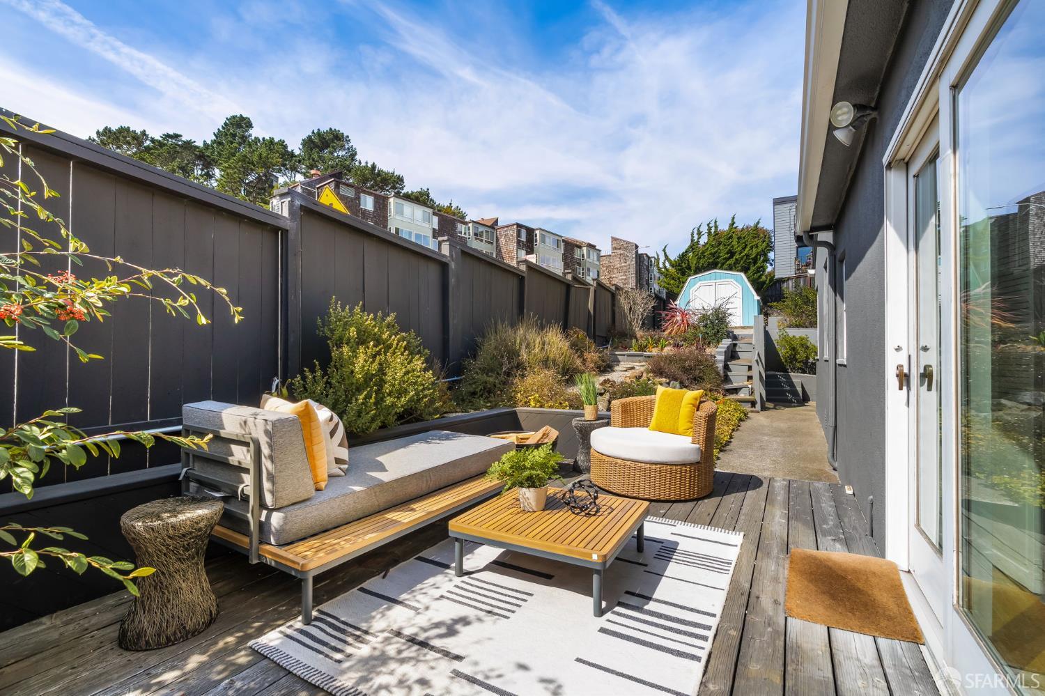 892 Duncan Street