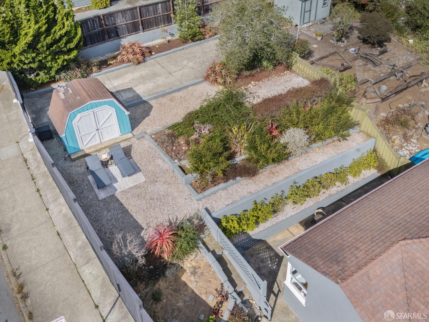 892 Duncan Street