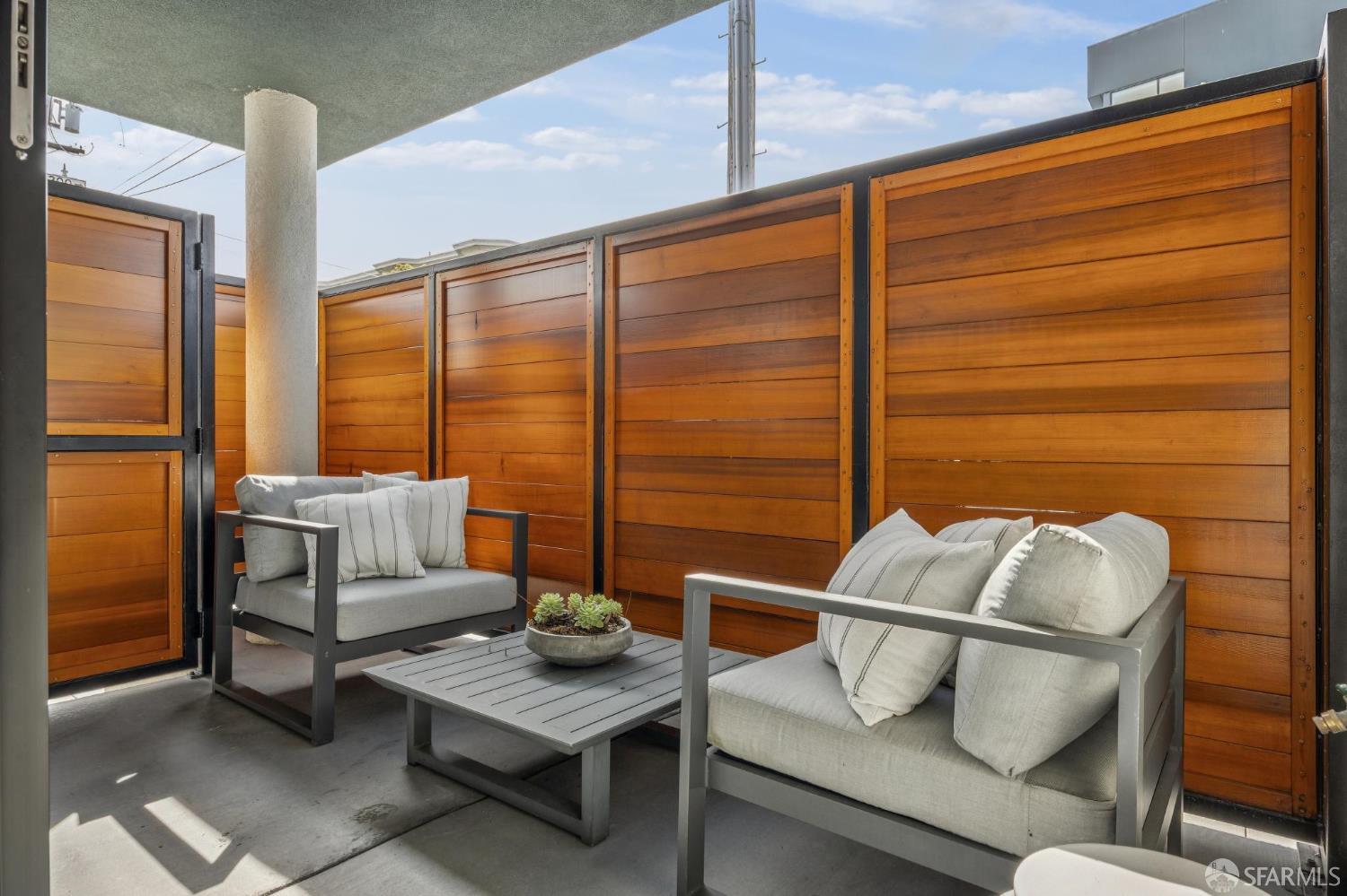 4135 California Street # 1