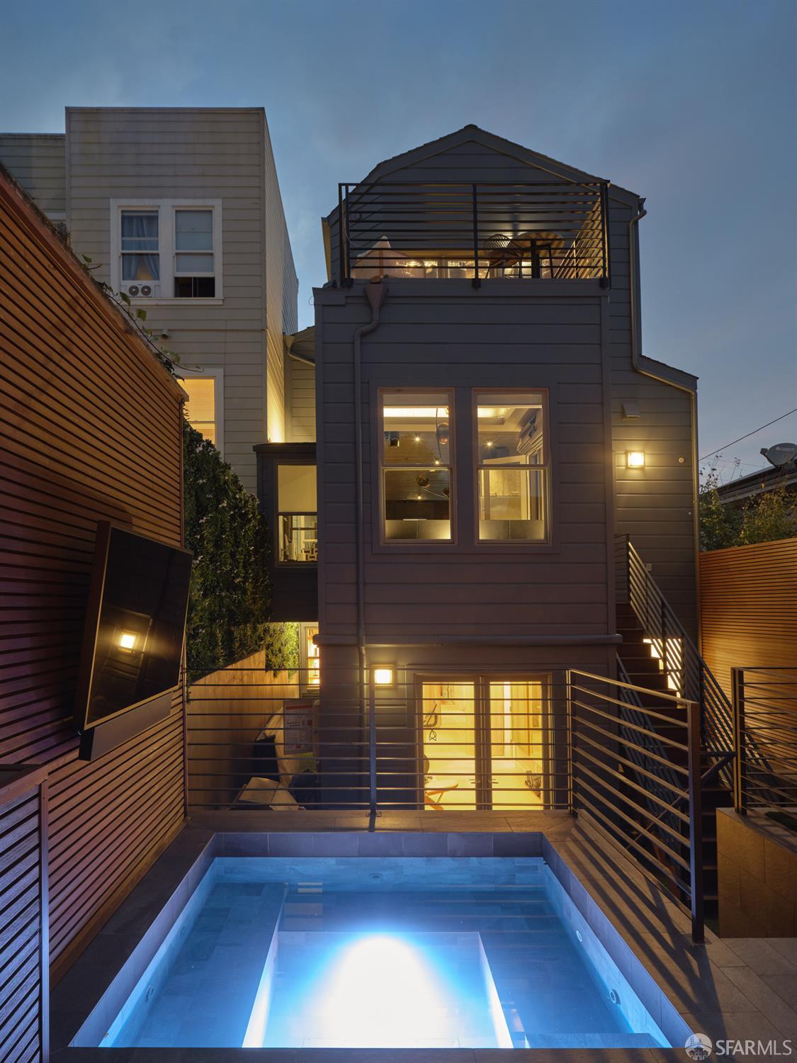 571 Noe Street