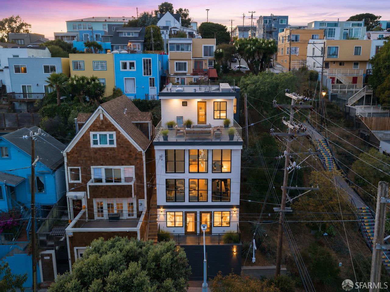 200 Putnam Street