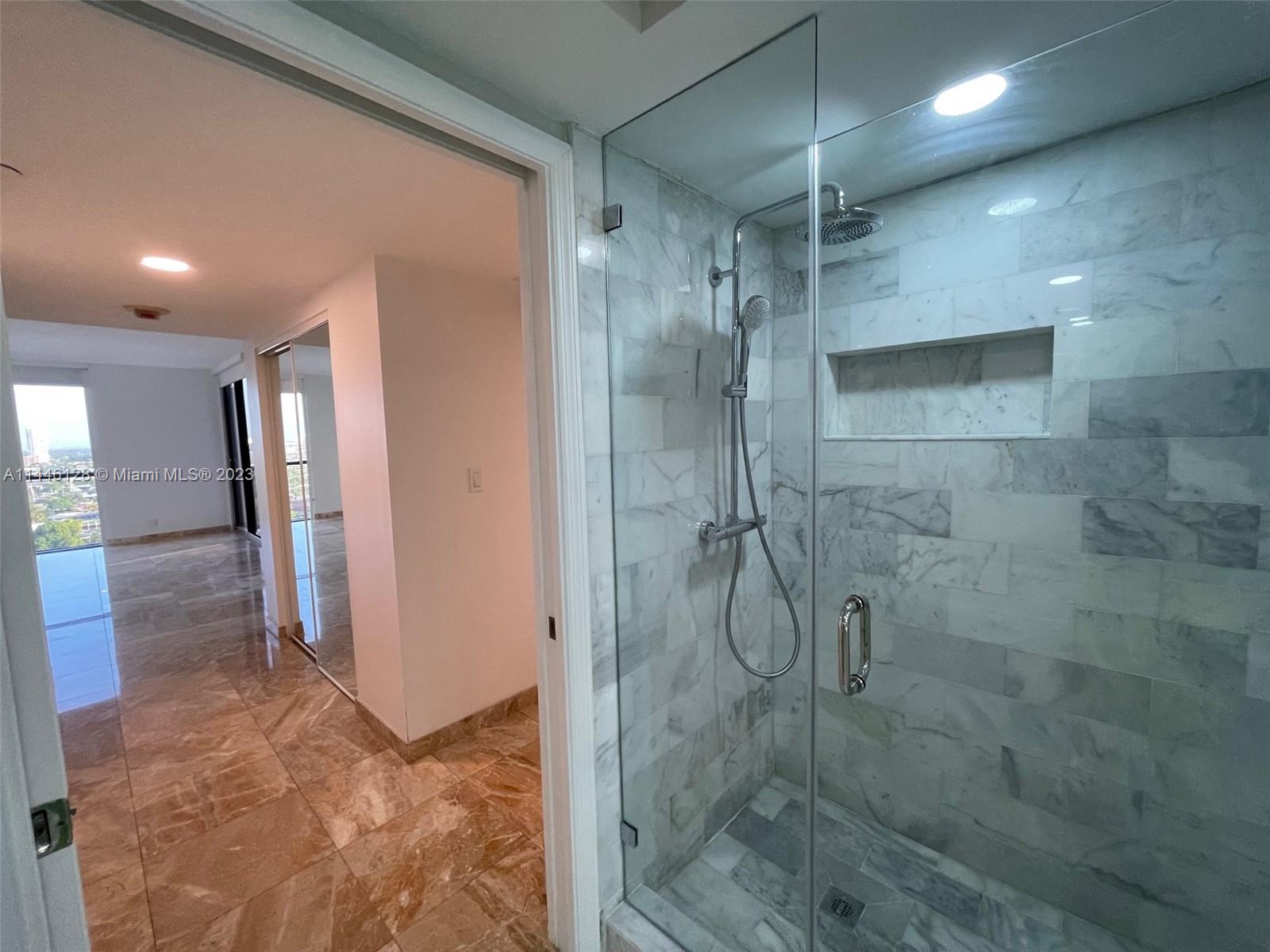 3600 Yacht Club Dr # 1602