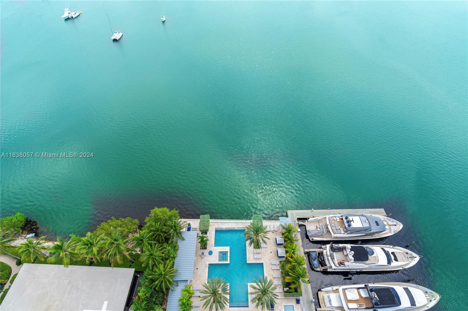 17301 Biscayne Blvd # 2111