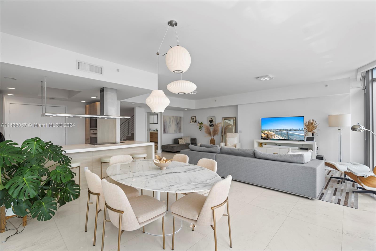 17301 Biscayne Blvd # 2111