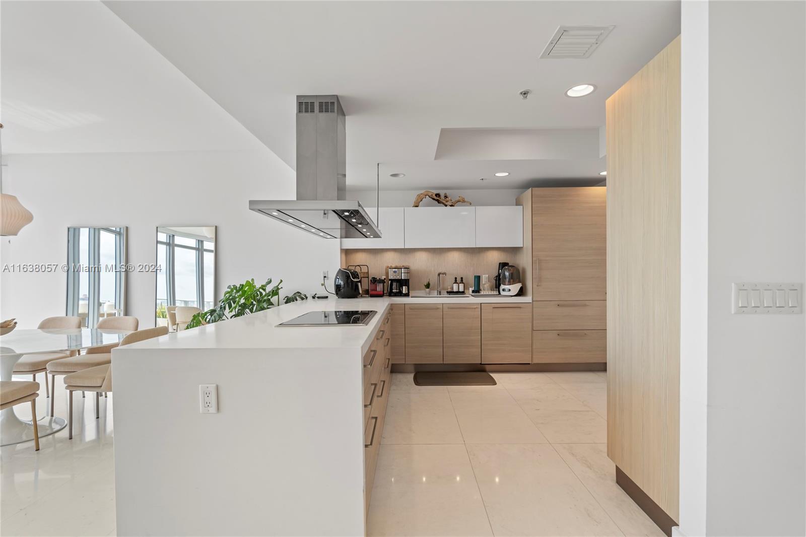 17301 Biscayne Blvd # 2111