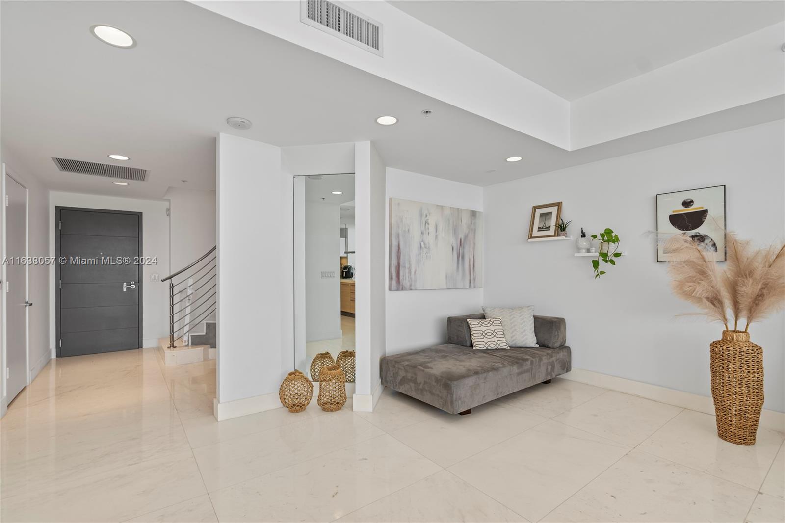 17301 Biscayne Blvd # 2111