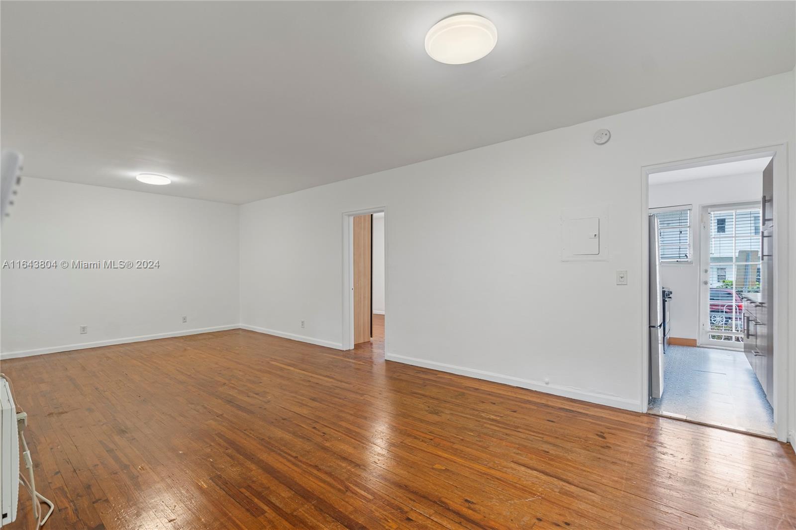 1925 Washington Ave # 8