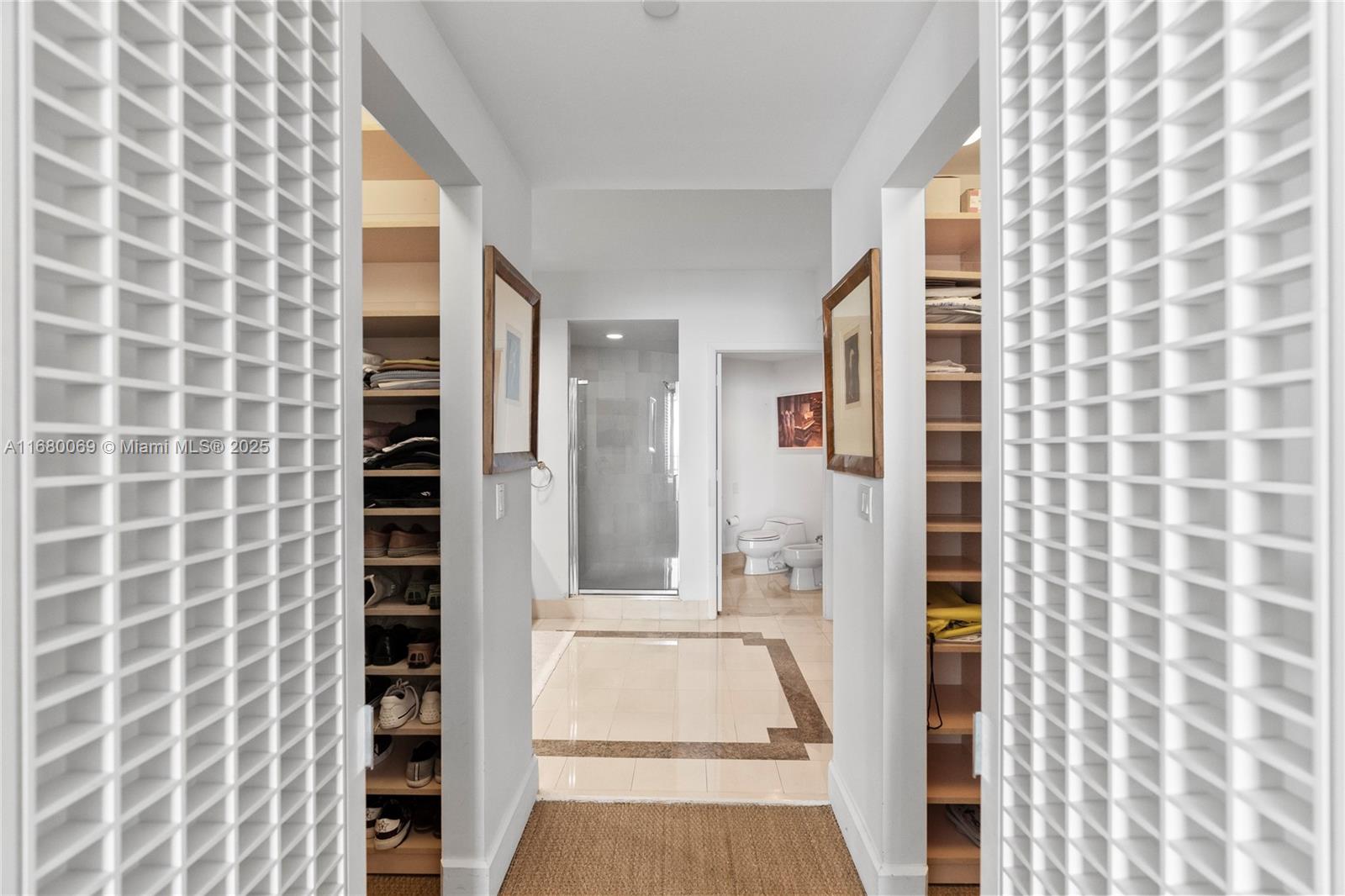 300 S Pointe Dr # 3204