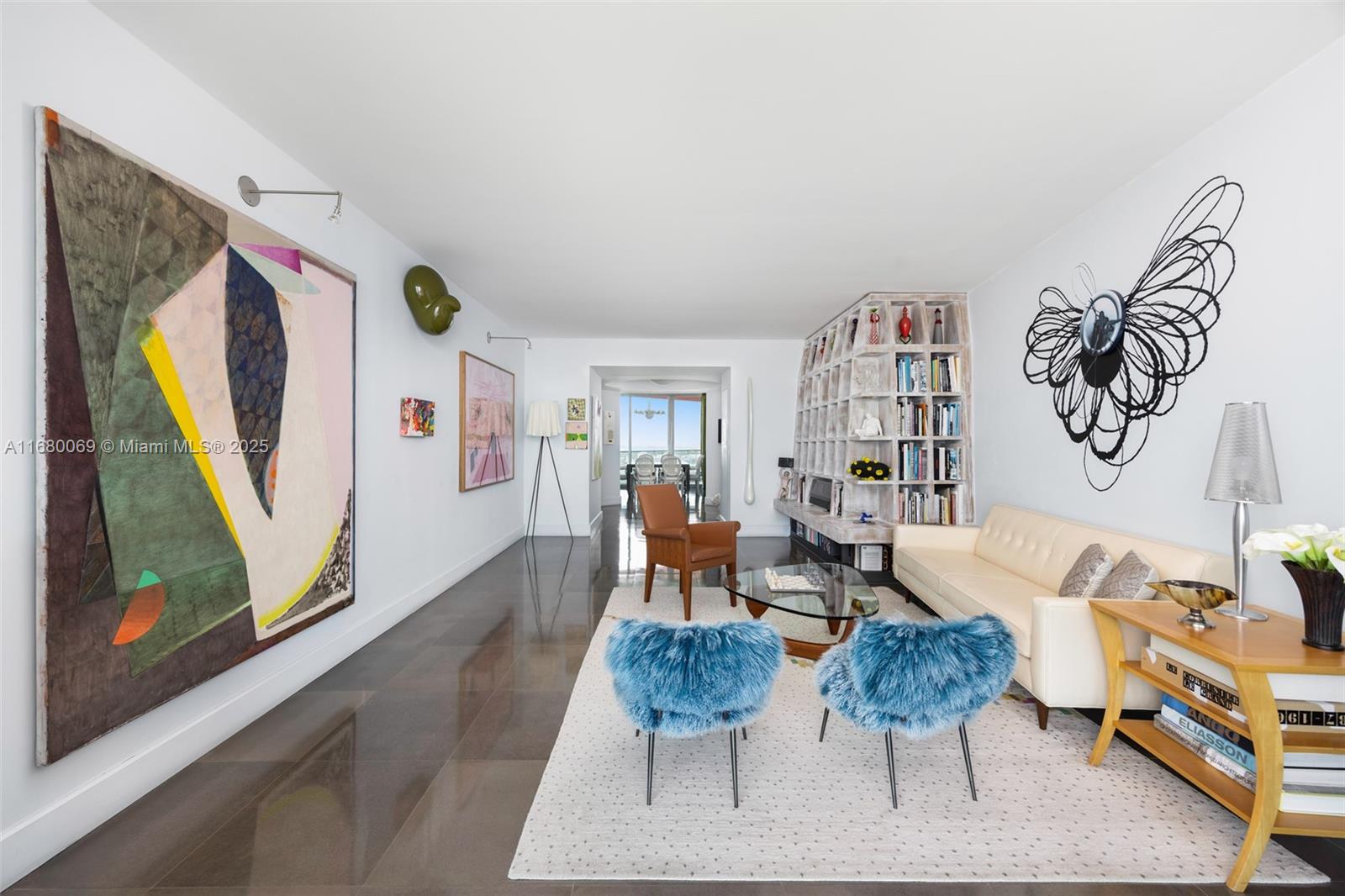 300 S Pointe Dr # 3204