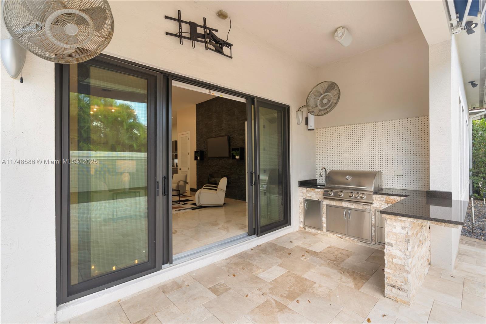 5855 W Brookfield Cir W