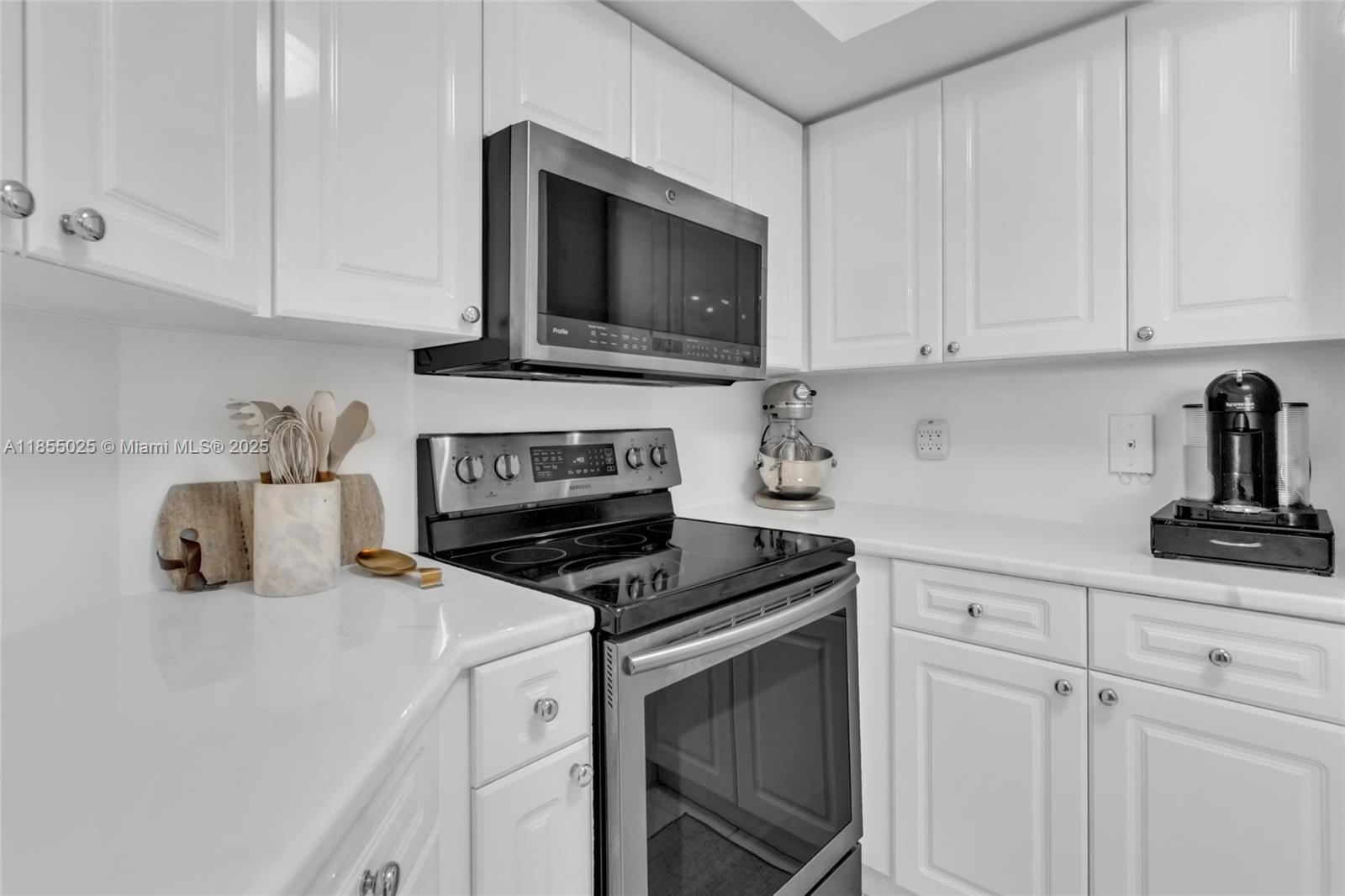 1800 Sunset Harbour Dr # 1003