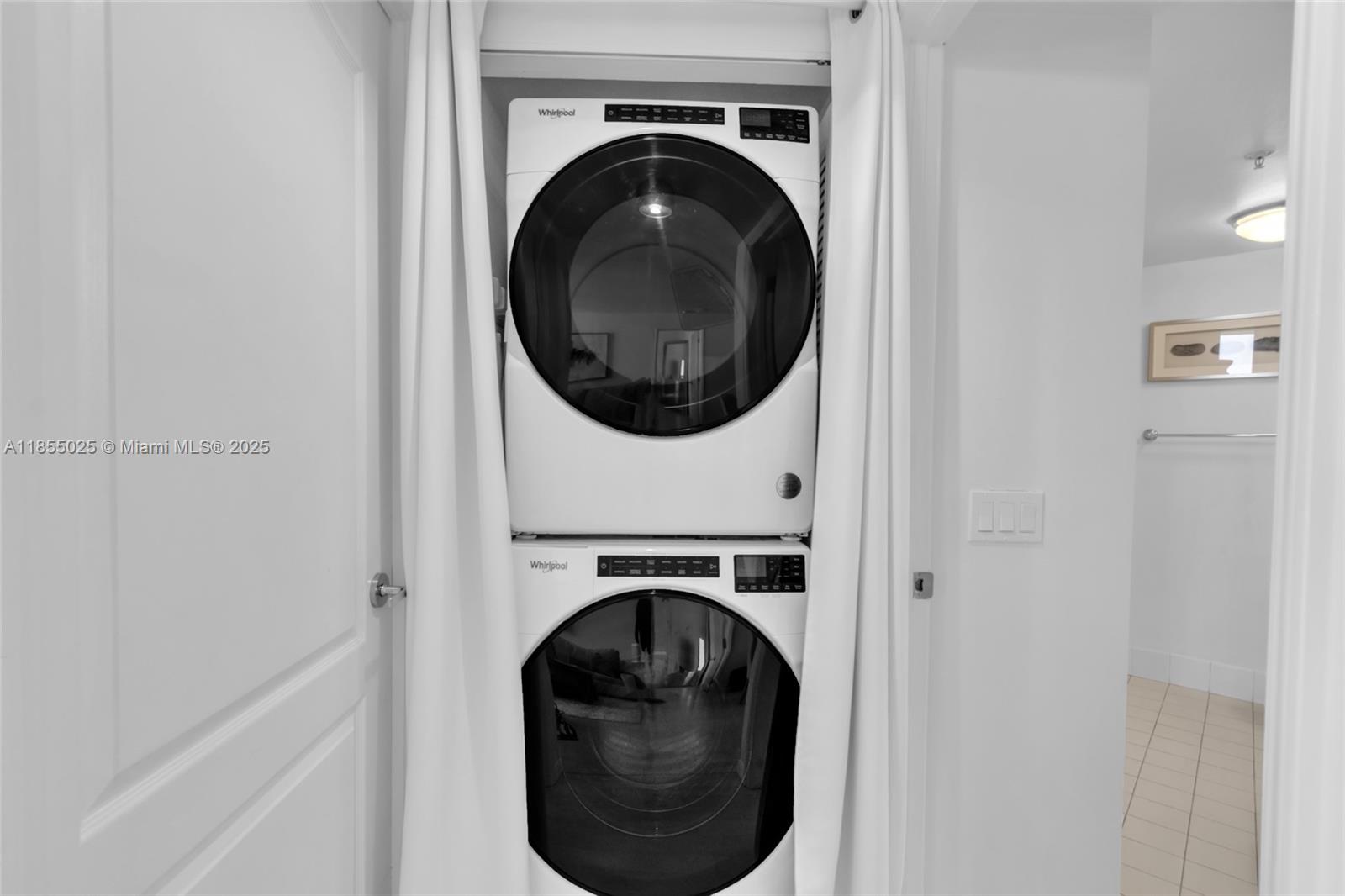 1800 Sunset Harbour Dr # 1003