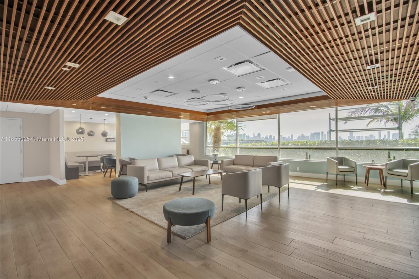 1800 Sunset Harbour Dr # 1003