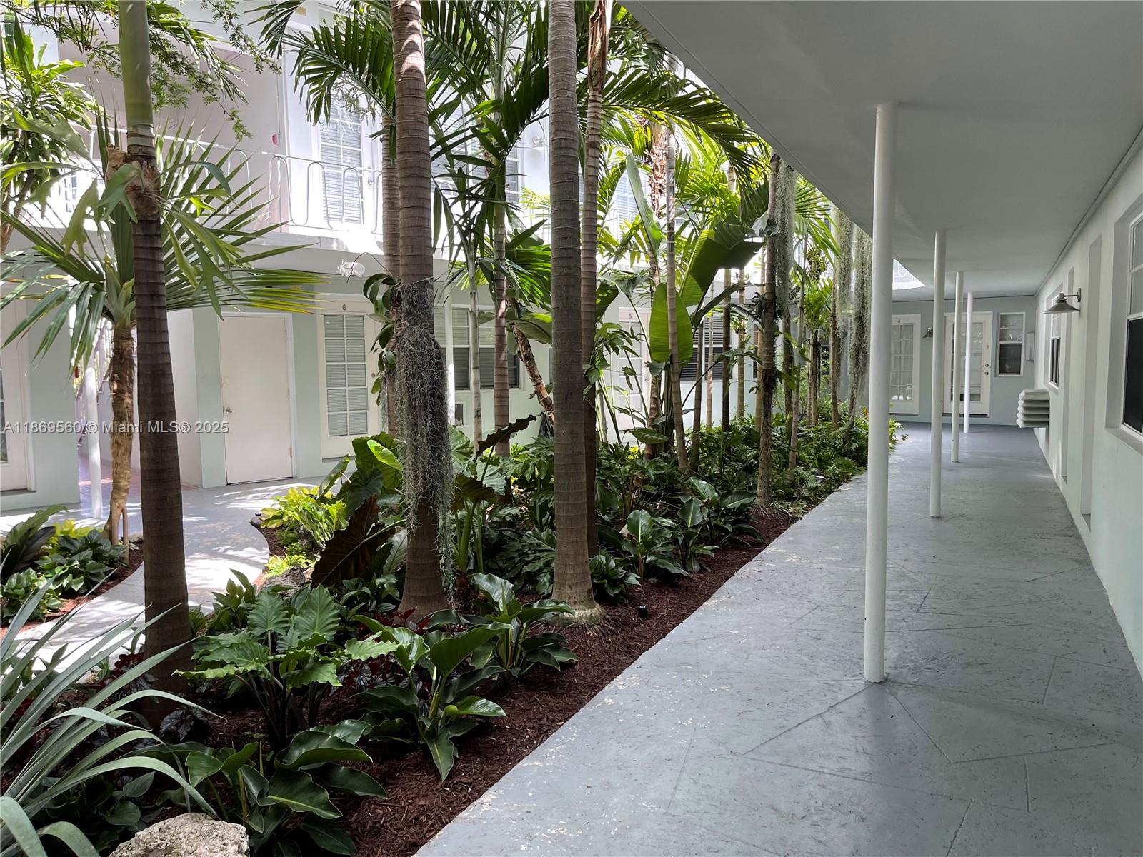 1925 Washington Ave # 8