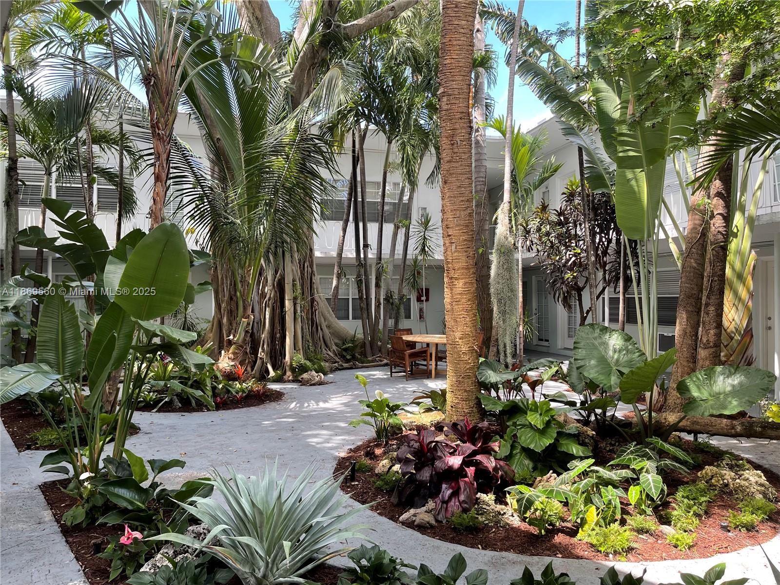 1925 Washington Ave # 8