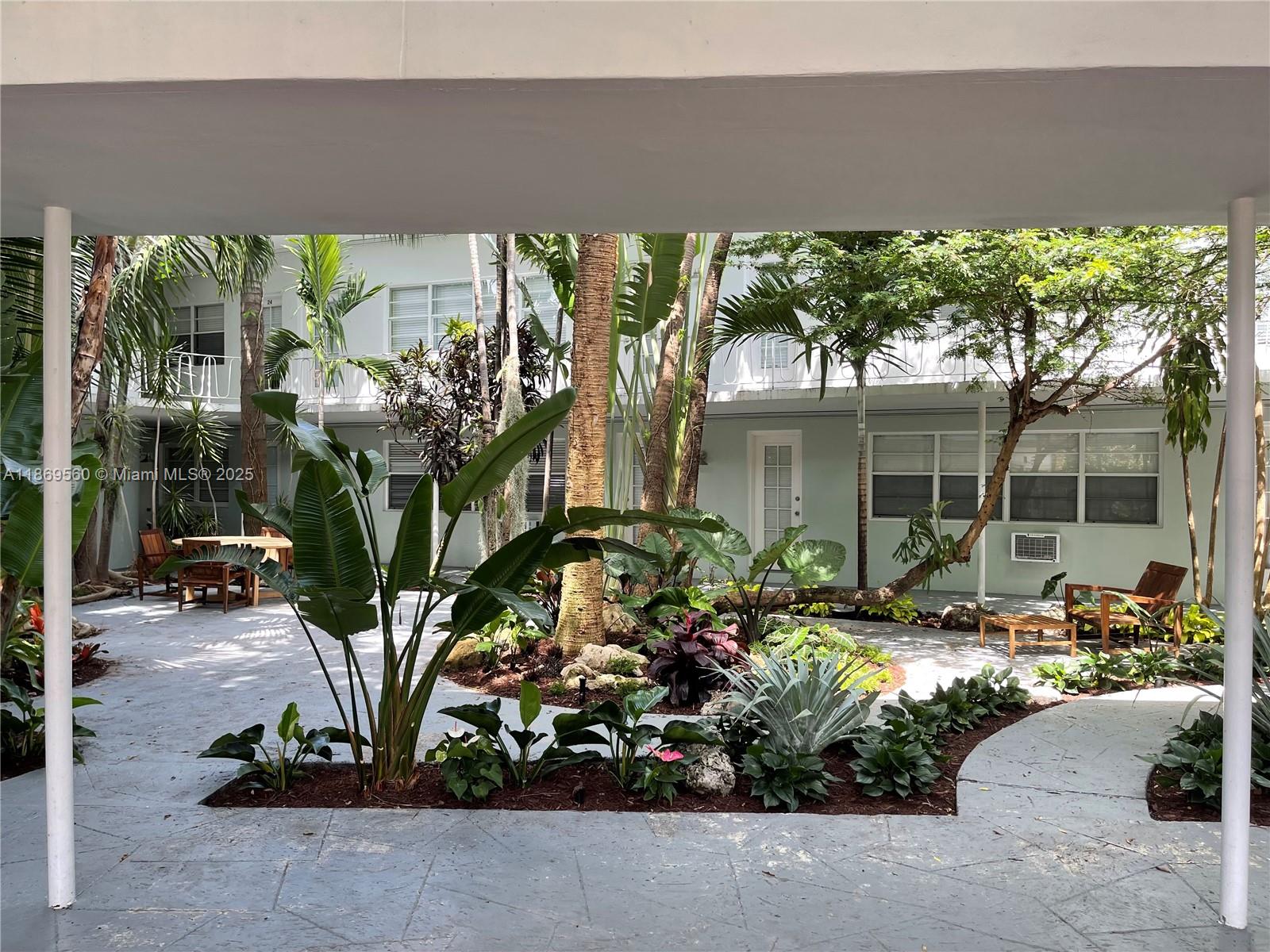 1925 Washington Ave # 8