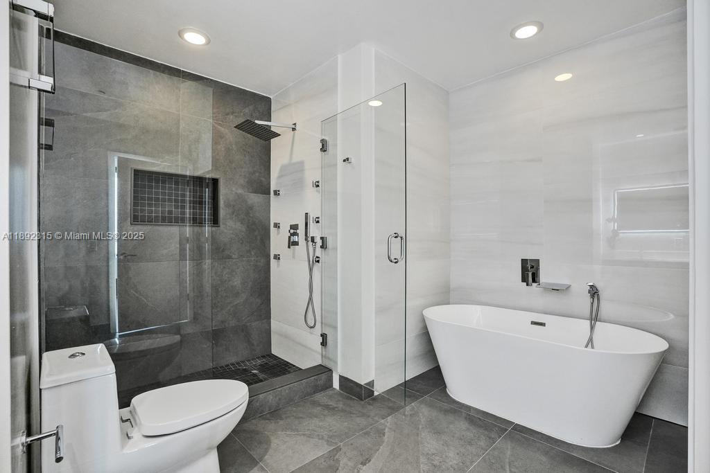 501 NE 31st St Unit: PH4101