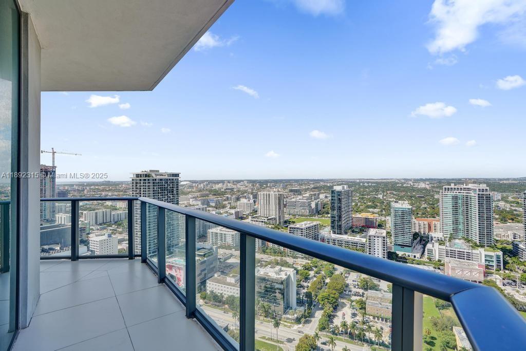 501 NE 31st St Unit: PH4101