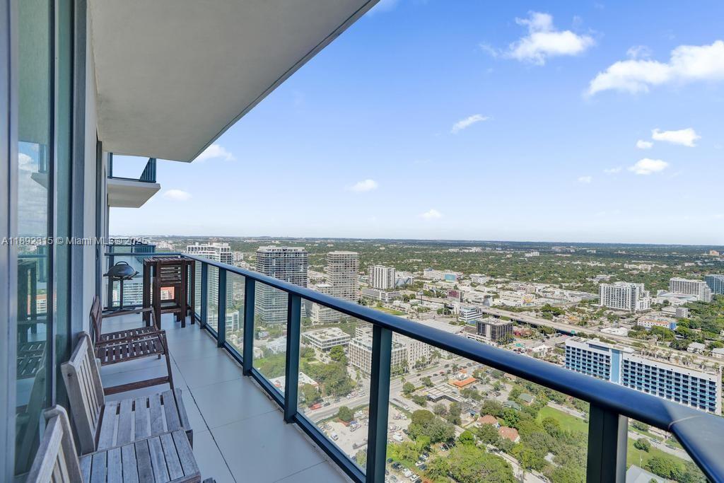 501 NE 31st St Unit: PH4101