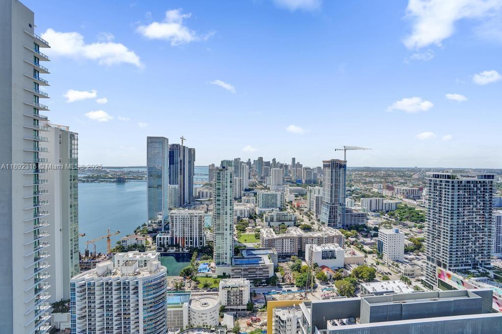 501 NE 31st St Unit: PH4101