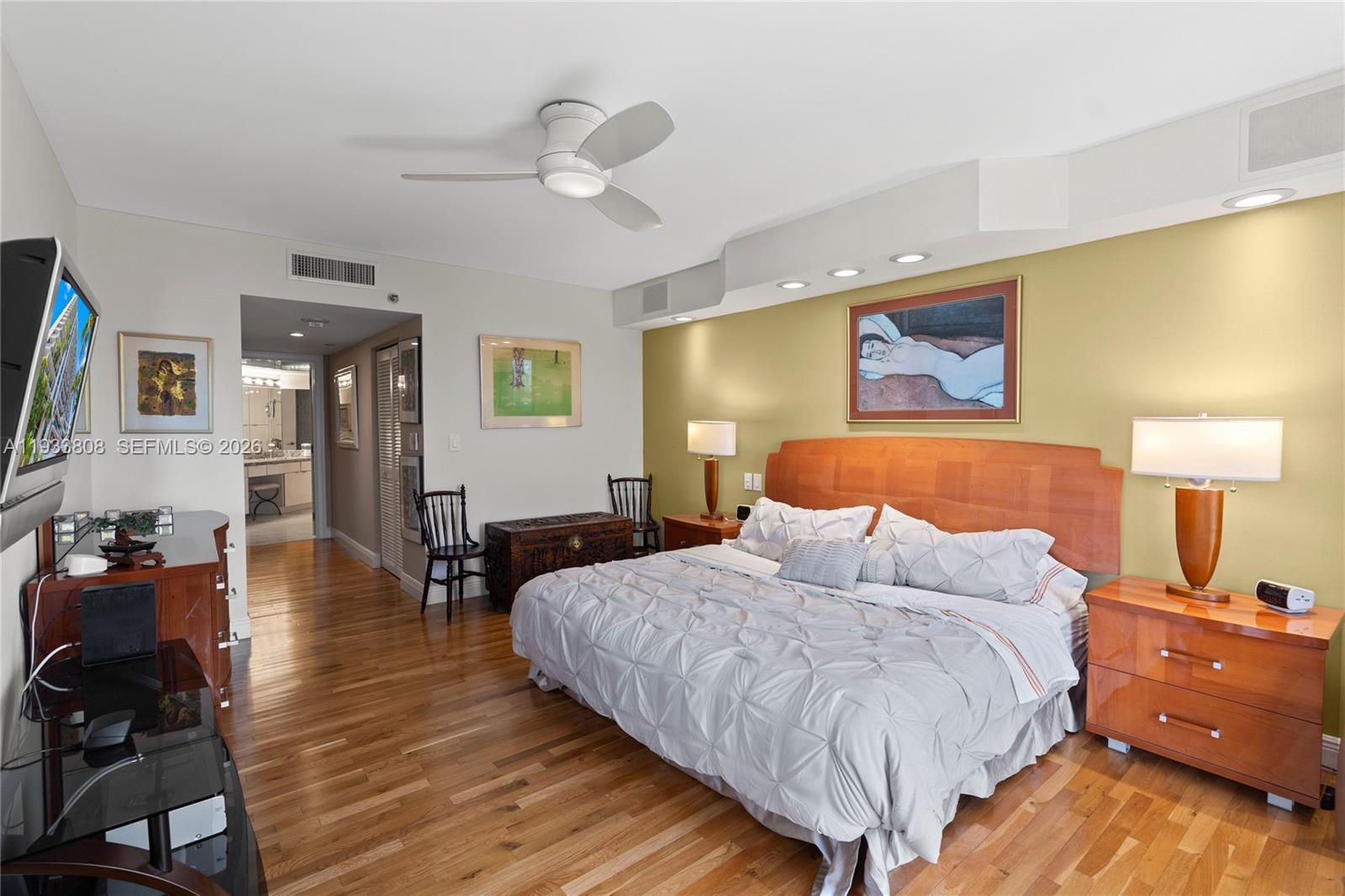 3598 Yacht Club Dr # 1003