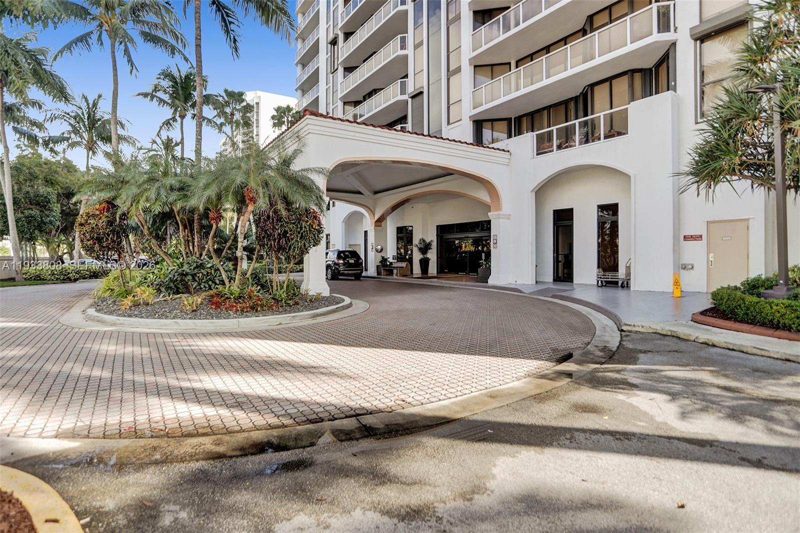 3598 Yacht Club Dr # 1003