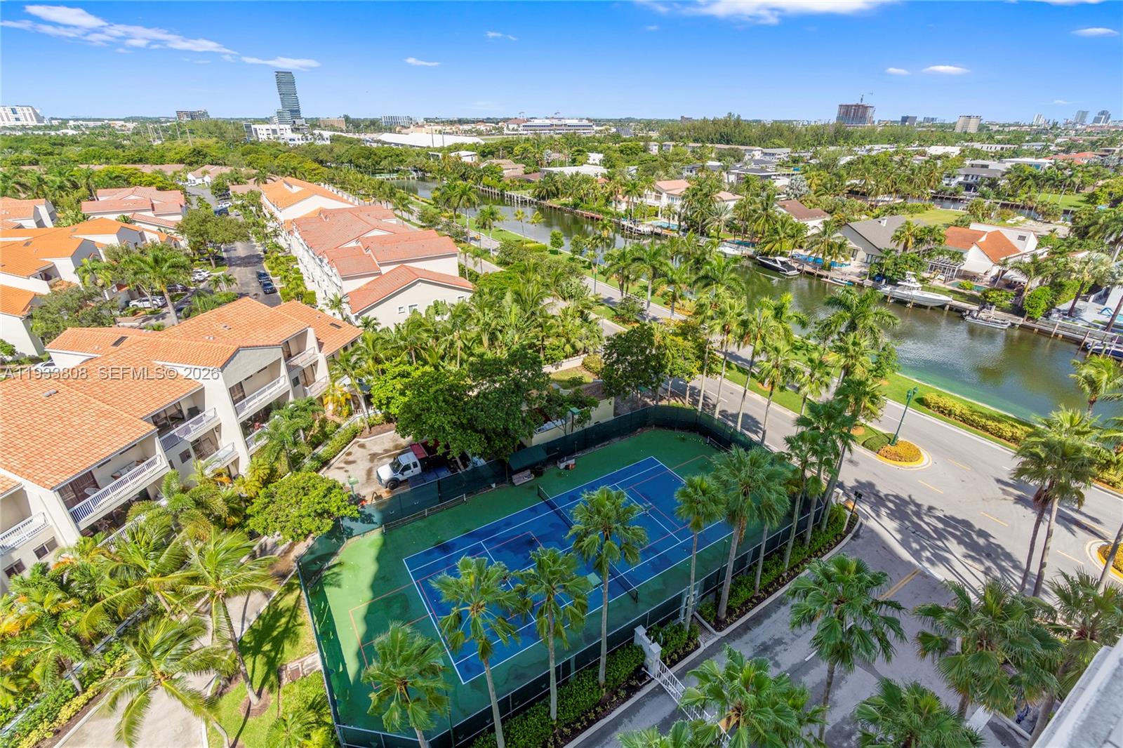 3598 Yacht Club Dr # 1003