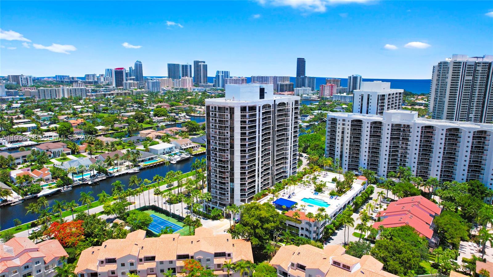 3598 Yacht Club Dr # 1003