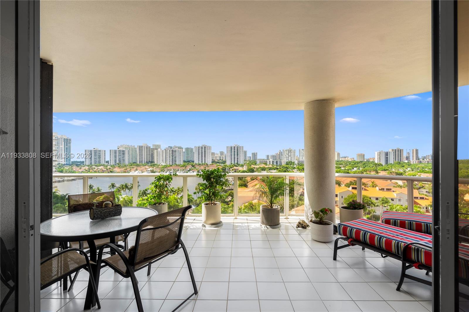 3598 Yacht Club Dr # 1003