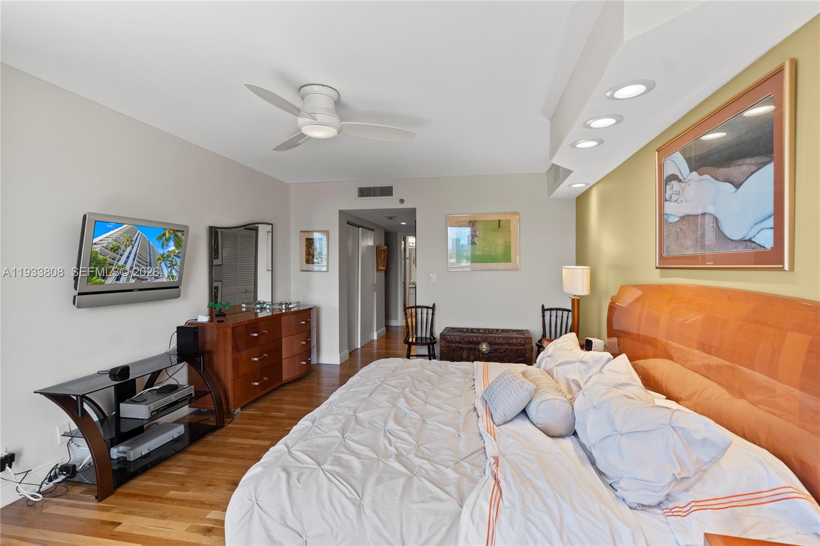 3598 Yacht Club Dr # 1003