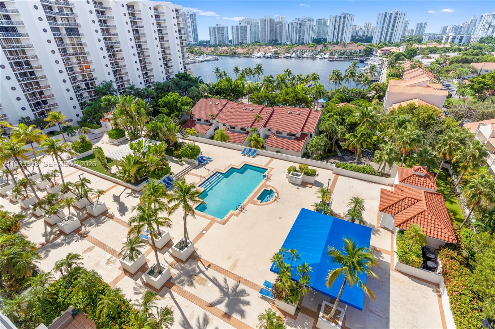 3598 Yacht Club Dr # 1003