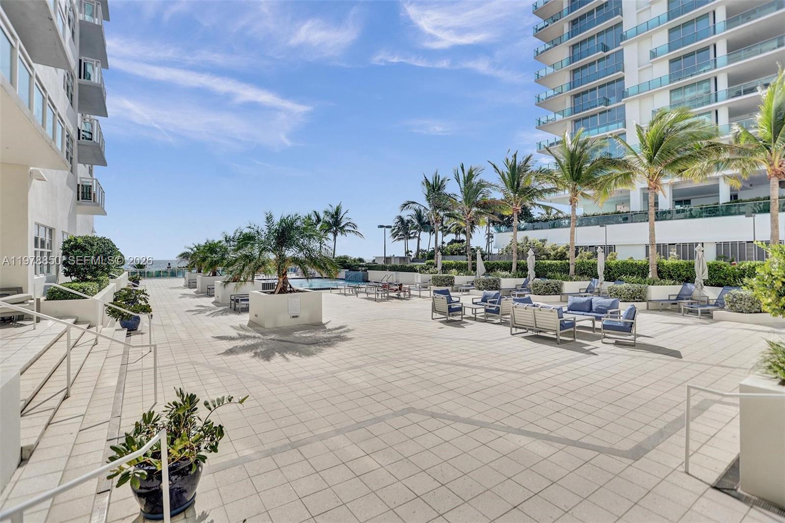 6917 Collins Ave # 915