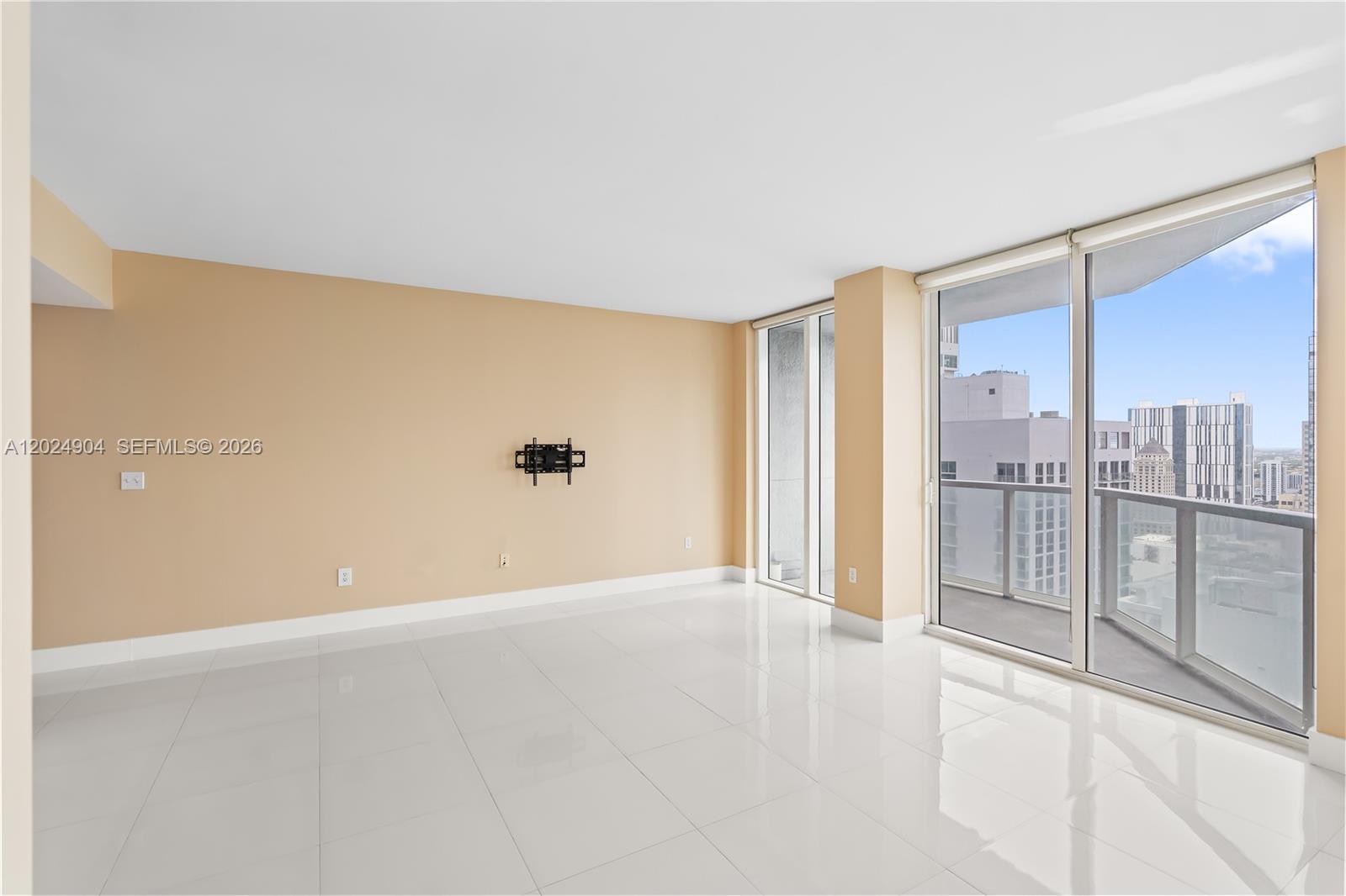 244 Biscayne Blvd # 3108