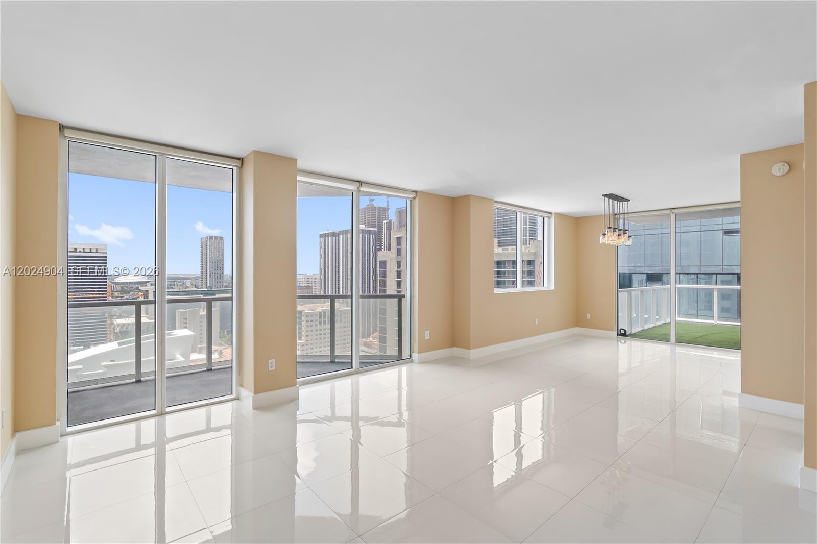 244 Biscayne Blvd # 3108
