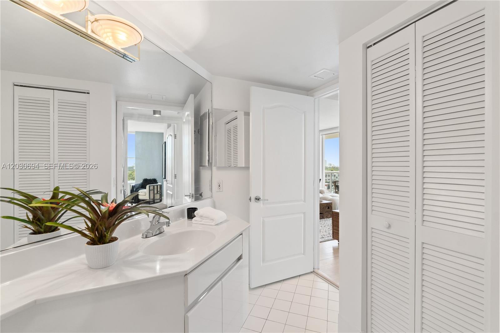 1800 Sunset Harbour Dr # 1003