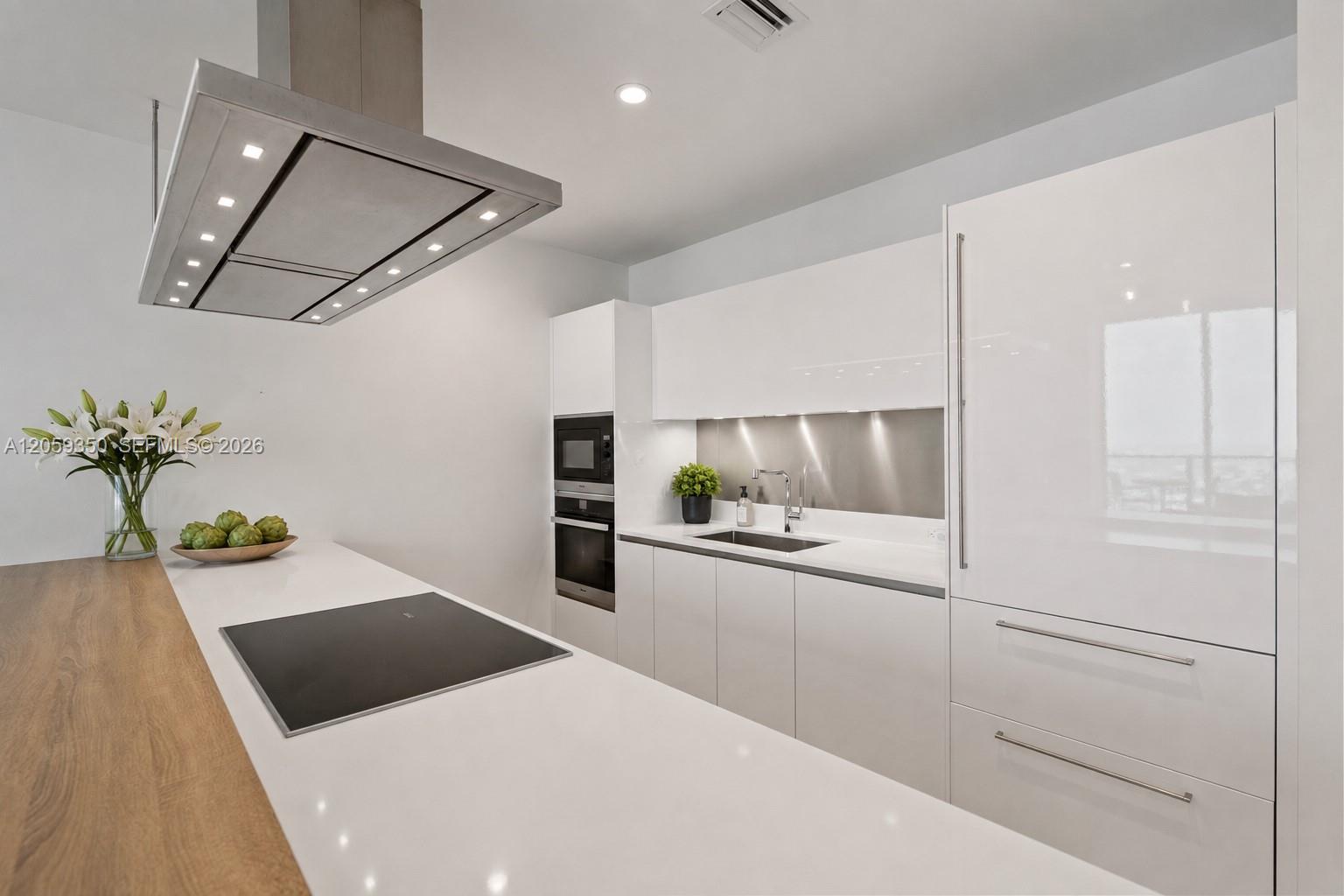 1000 Brickell Unit: PH6106