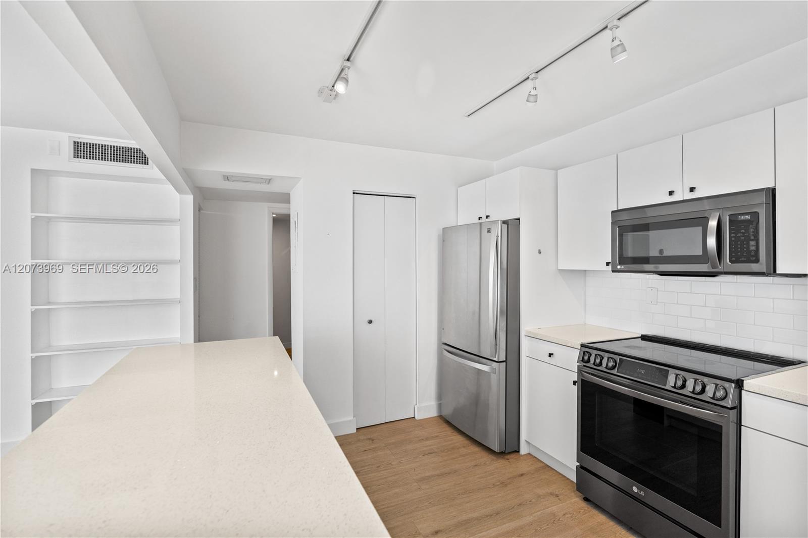 9250 W Bay Harbor Dr # 2A