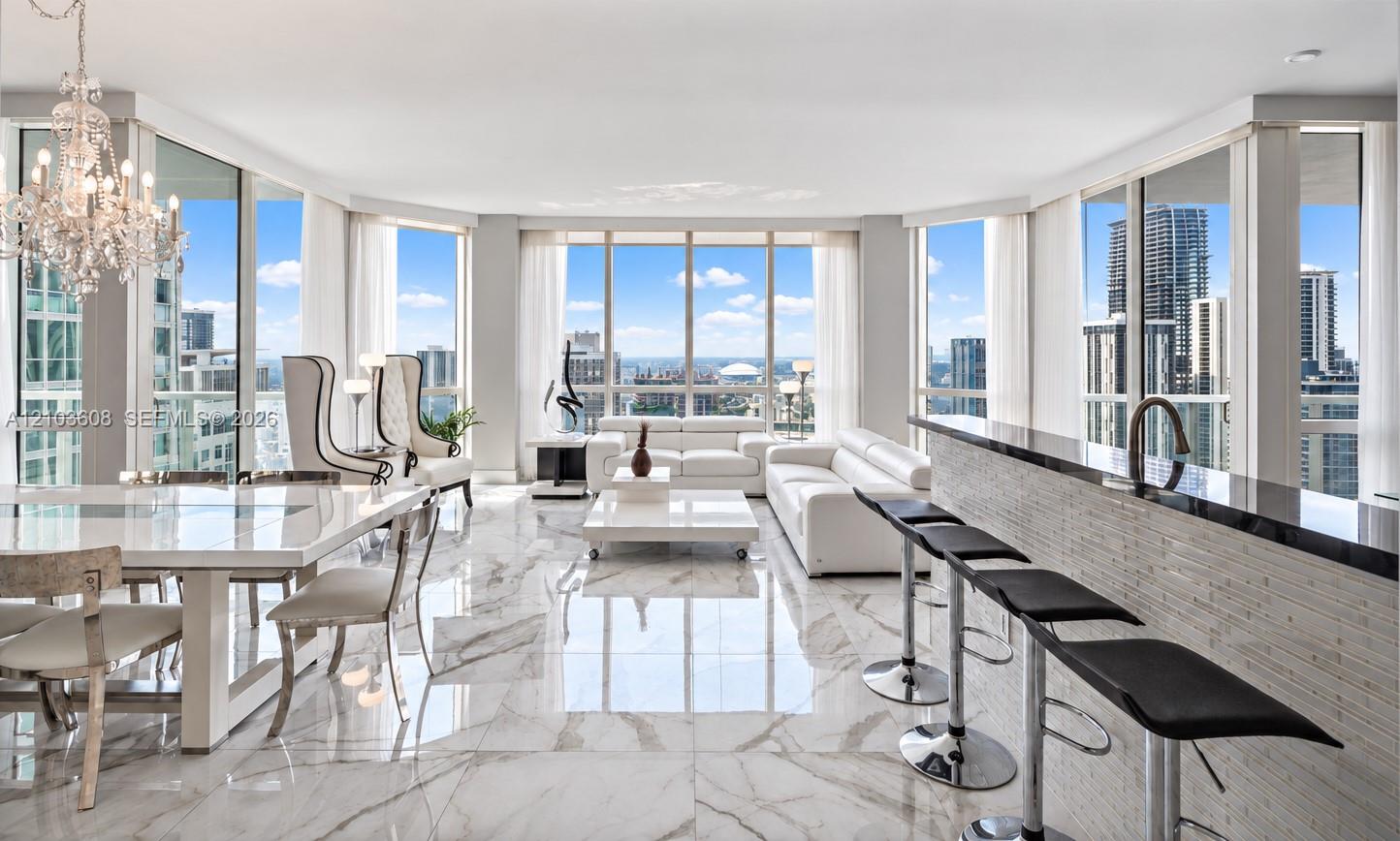 244 Biscayne Blvd # 4308