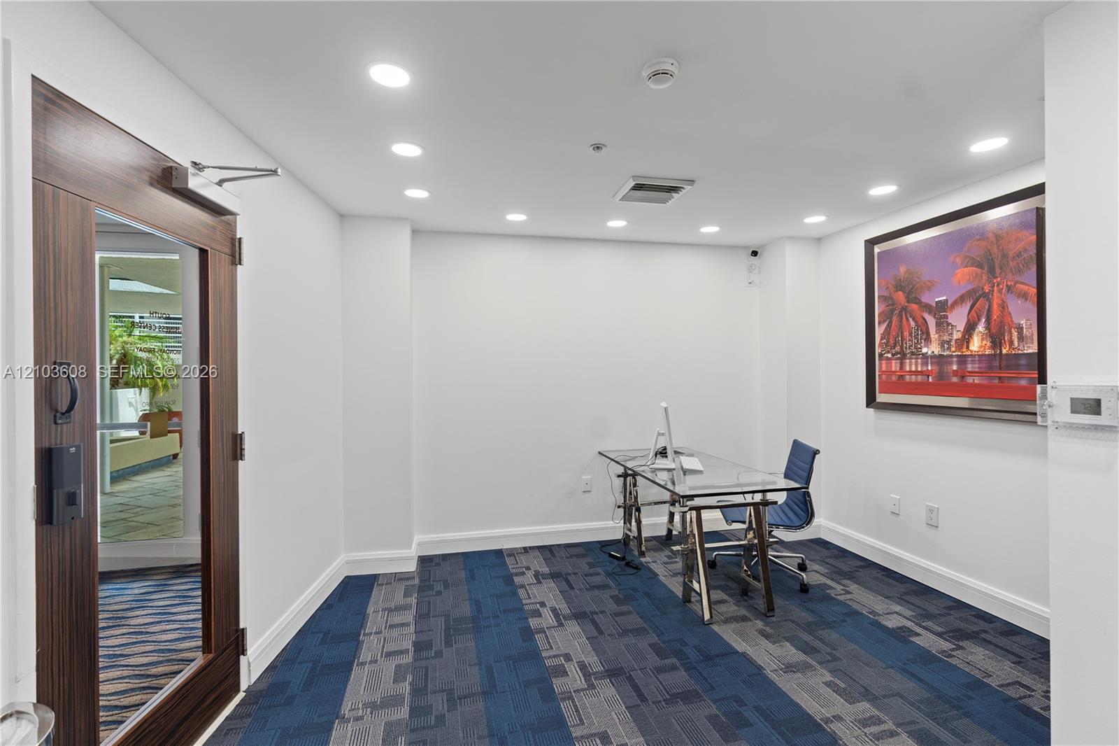 244 Biscayne Blvd # 4308