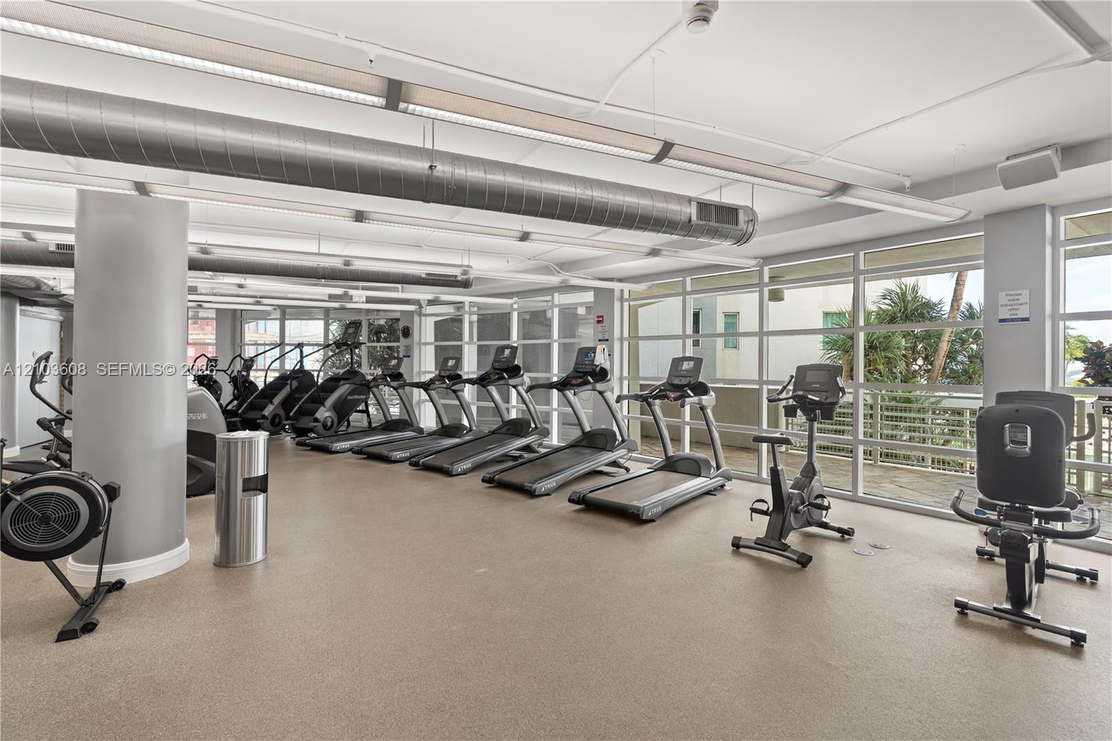 244 Biscayne Blvd # 4308