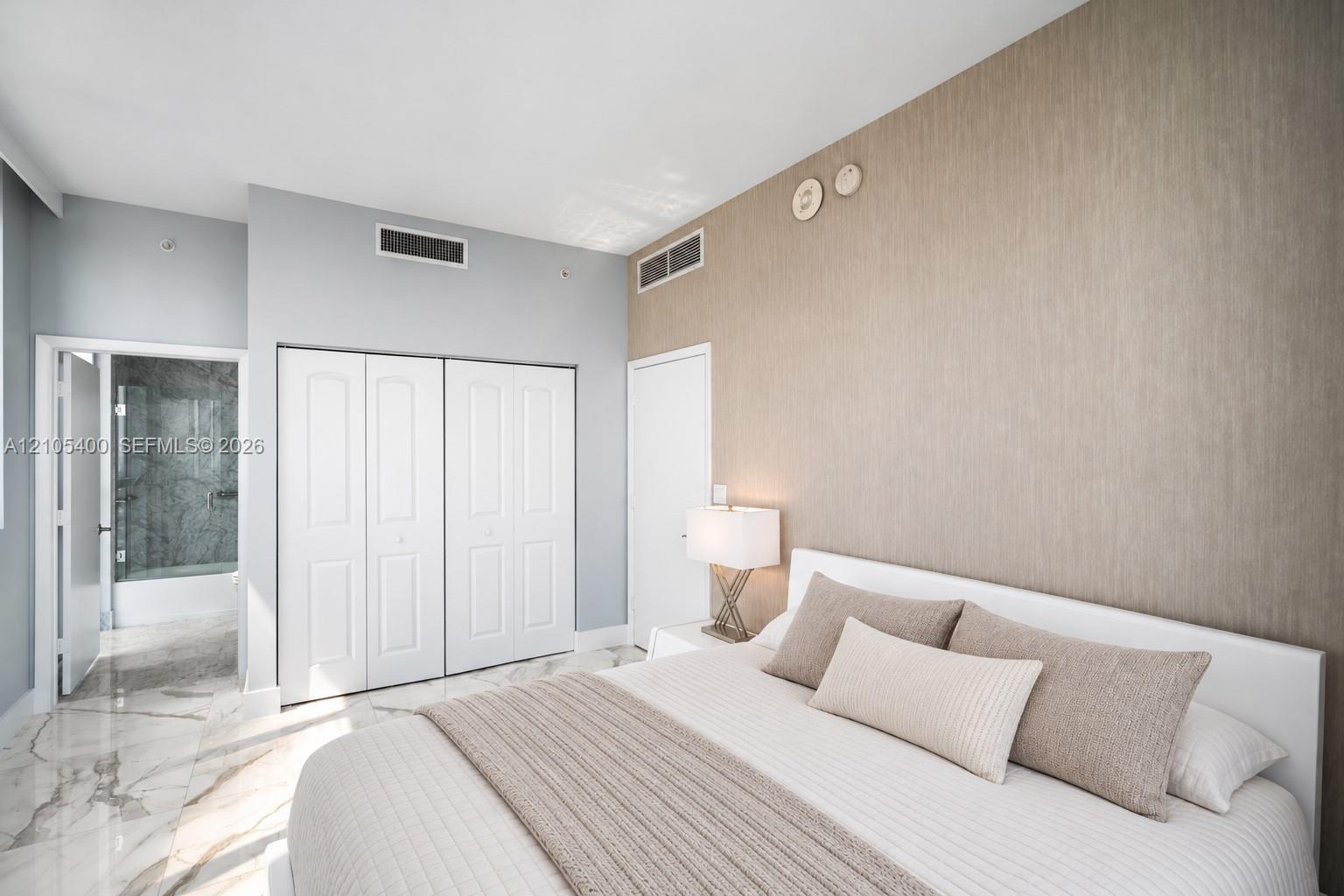 244 Biscayne Blvd # 4308