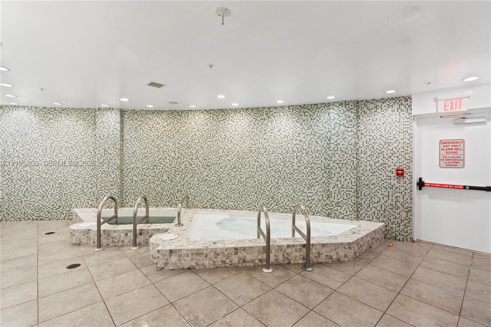 244 Biscayne Blvd # 4308