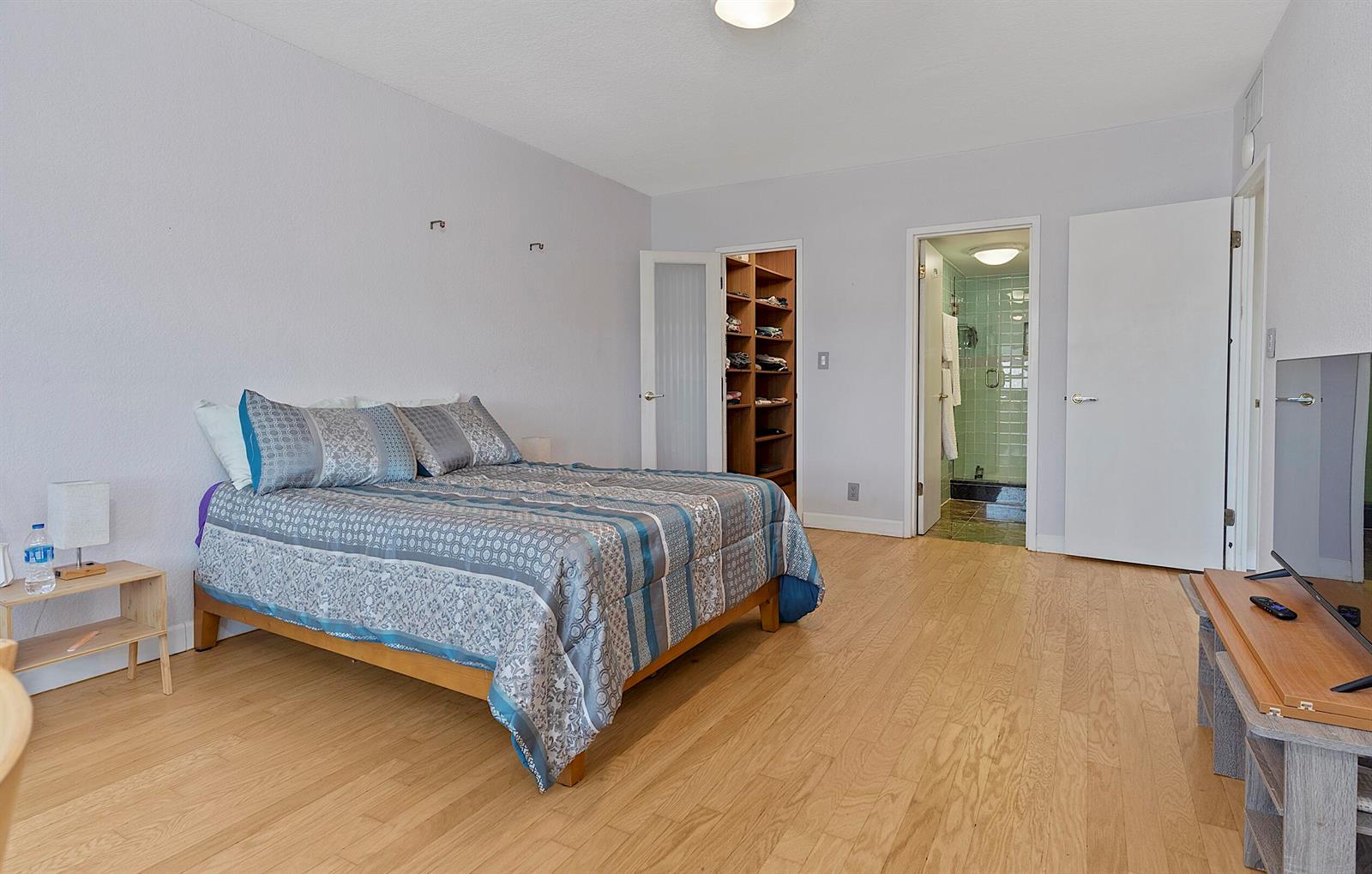 2500 E Las Olas Boulevard # 1703